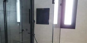 מקלחונים במבצע